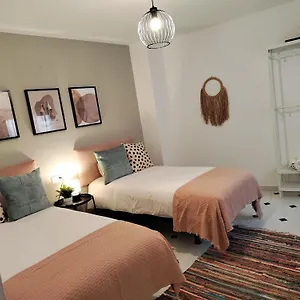 Wintowinrentals Your Steps From The Center Appartement